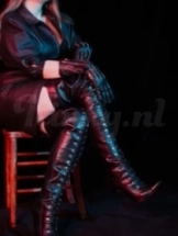 meesteres-darcy-bdsm-via-kinky-697277d81b1ae90013d08803