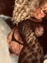 jackie-virtual-sex-via-kinky-69b7518c42886d00136f3402