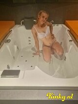 Ionela - New in your city