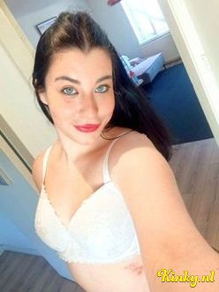 yvonne-escort-via-kinky-6974fc16bce2af0014646bf6