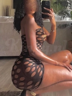 kioly-erotische-massage-via-kinky-68dfa18a4884f30013e8ac5a