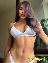 Miranda - Beautiful and elegant Latin transsexual woman