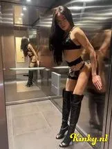 selene-prive-ontvangst-via-kinky-698f96223bbfc3001364b649