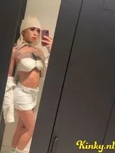 emmily-prive-ontvangst-via-kinky-68ef42a8918ef40013944a29