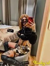 emmily-prive-ontvangst-via-kinky-6920fb1232844c0013f66354