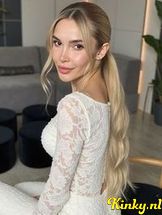 melania-escort-via-kinky-68d3a8bef6c6eb0013e5e72a