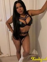 candy-escort-via-kinky-68f6229896de7800138331bb