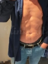 leon-erotische-massage-via-kinky-697c067d8e332b00136748c3