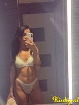 ella-escort-via-kinky-68fb6bbd665fb200136337d2