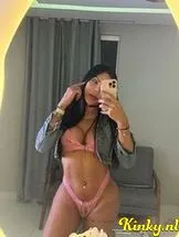 raylla-prive-ontvangst-via-kinky-68f792320e66ef00137b316a