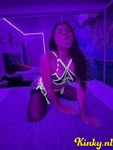 Shara - sexy and natural hot Latina