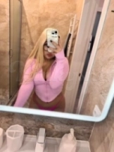 lolla-virtual-sex-via-kinky-690dea23c0682f0013e02819