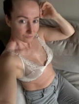 anna-virtual-sex-via-kinky-6935575af31e2a001390d281