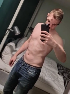 dennis-escort-via-kinky-691e1271c0682f0013e04246