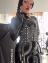 moir-bdsm-via-kinky-6929f76f6a67e4001393c2b9