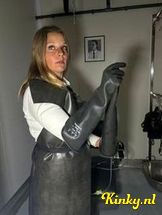 mistress-henriette-bdsm-via-kinky-692c24d66a67e4001393c419