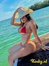 salma-prive-ontvangst-via-kinky-695e6ec234f21f0013e4b303