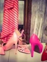 meesteres-desade-bdsm-via-kinky-698ddbb8e7b5fb0013e9265a