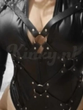 violet-bdsm-via-kinky-69602291bb927a00130a2ae9