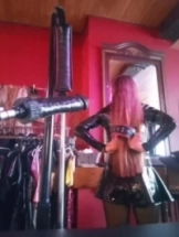 niki-bdsm-via-kinky-6979e57486b1a50012ff01b4