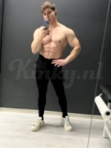 tom-virtual-sex-via-kinky-6999dc88522909001365b04d