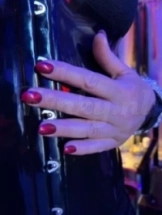 meesteres-niky-bdsm-via-kinky-69936d9ae62b490012d7d000