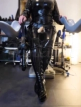 meesteres-niky-bdsm-via-kinky-664cd8fa637025001a29d20f