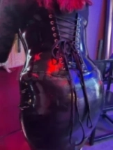 meesteres-niky-bdsm-via-kinky-6993692e40d80a00132960ea