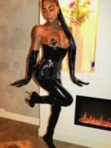 miss-venchy-bdsm-via-kinky-671a215760eeca0013364857