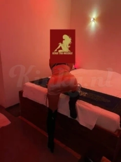 nadia-erotische-massage-via-kinky-61684ea7de8448043b745a64