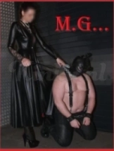 meesteres-g-bdsm-via-kinky-5cf6d9db4b4b83253ff4431f