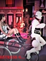 meesteres-g-bdsm-via-kinky-5cf6affe6e6fd4897bcd29bf