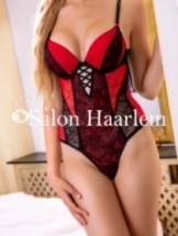 britney-erotische-massage-via-kinky-5f7ed109d82018468ca8b915