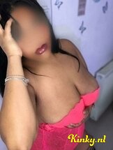 kayla-prive-ontvangst-via-kinky-6560759e676a4f001a442382