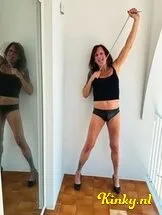 naomi-escort-via-kinky-689526584e6e2c0013d90140