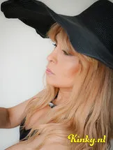 mary-prive-ontvangst-via-kinky-5cf6901425c27b14e89e587e