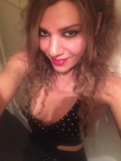 ts-kayla-prive-ontvangst-via-kinky-5cf6947525c27bbfda9e5963