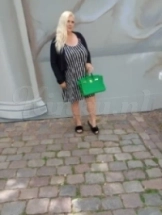 chanel-erotische-massage-via-kinky-6553e8c59673380019726eaf