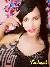 juli-erotische-massage-via-kinky-5cf6adb24022327537d806a3