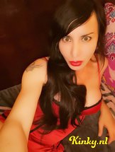 juli-erotische-massage-via-kinky-5cf6ab7692b15ad481292c59