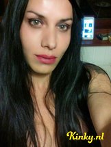 juli-erotische-massage-via-kinky-5cf675edf2e01178c2ee17ea