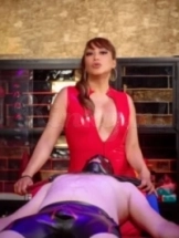 elektra-bdsm-via-kinky-6824bf98375bfd001318a84c