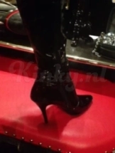 meesteres-cheyenne-bdsm-via-kinky-5cf66c1e8e22536090909f0d