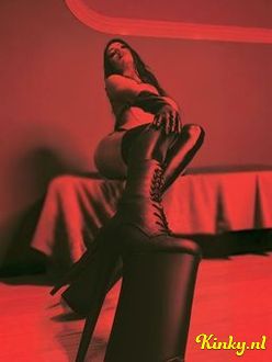 valentina-ts-prive-ontvangst-via-kinky-693883916578fb0013939c95