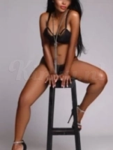 chanel-erotische-massage-via-kinky-69cb8fc6b10d1c0014a07580