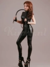 mistress-nadia-bdsm-via-kinky-622667fd88abf200133488f7