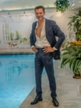 ian-erotische-massage-via-kinky-669a42c34707fb00131dd69c