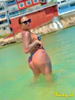 valentina-ts-prive-ontvangst-via-kinky-69b2aaf3d8e0ec0012c647c5