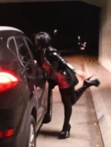 nikki-prive-ontvangst-via-kinky-5fb2dcb7874d883cd26816a2