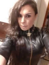 sassha-prive-ontvangst-via-kinky-5ef5e0d9e6a20045c0377e80